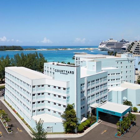 Courtyard By Marriott Nassau Downtown/Junkanoo Beach Экстерьер фото